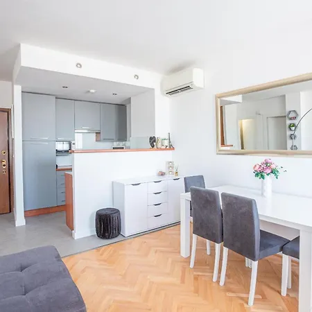 Apartment Luana