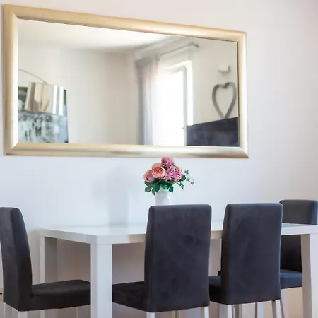 Luana Апартаменты Сплит